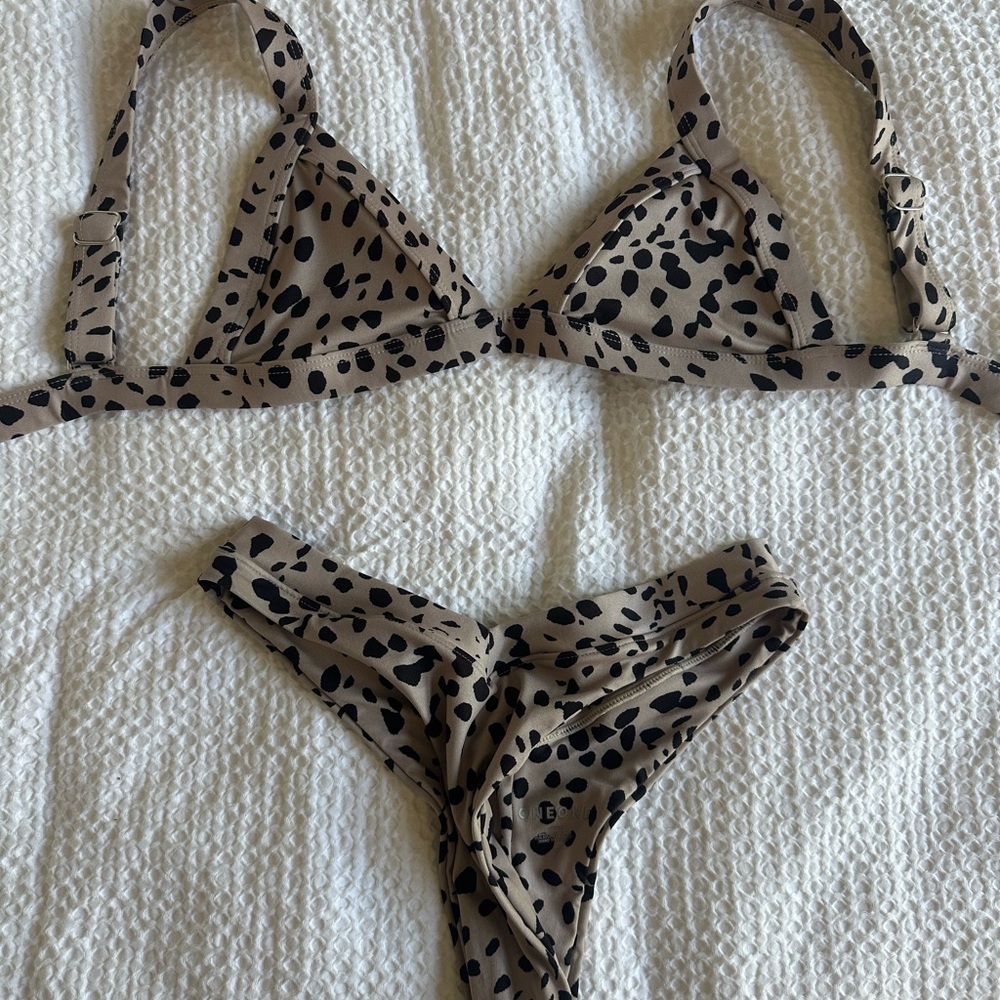 Oneone Animal Print Bikini Set